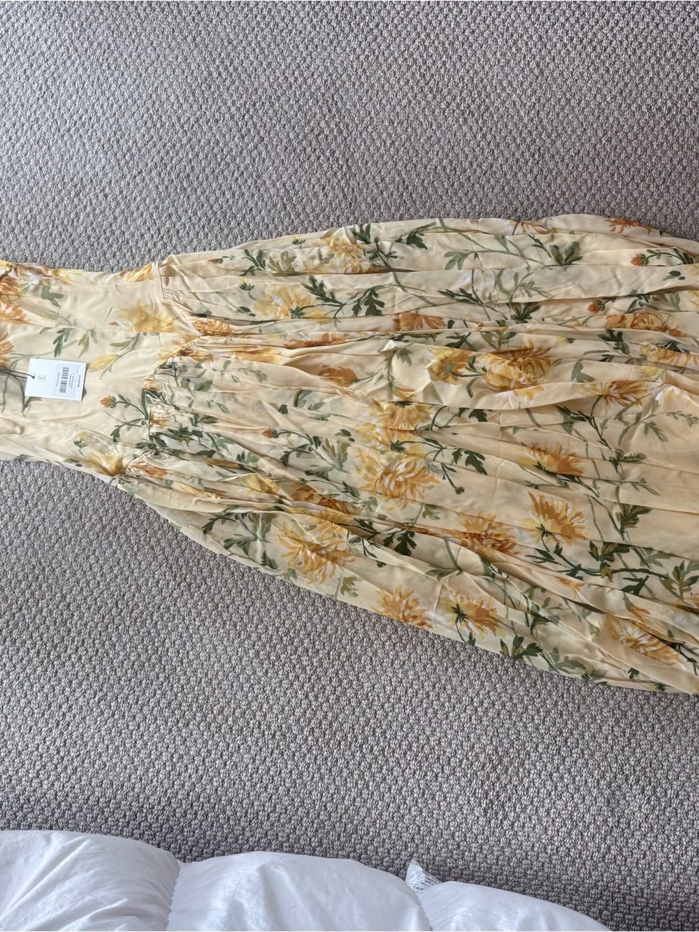 Reformation Camella Maxi Dress in Yellow Floral - Picture 5 of 6